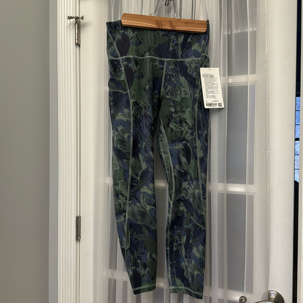 Brand new! Lululemon align leggings with pockets  25” inseam size 10